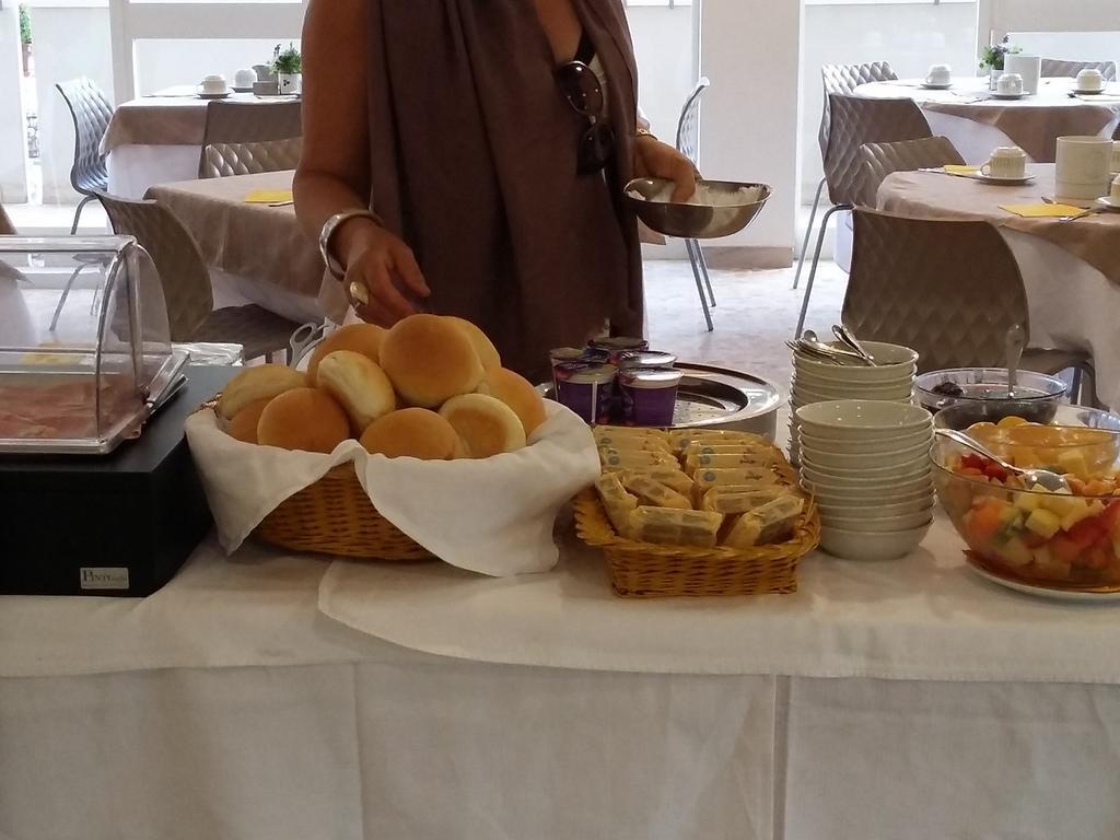 Hotel Condor Milano Marittima Buitenkant foto