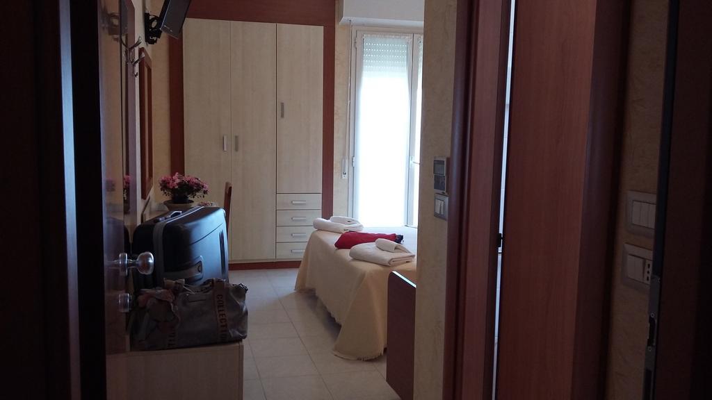 Hotel Condor Milano Marittima Buitenkant foto