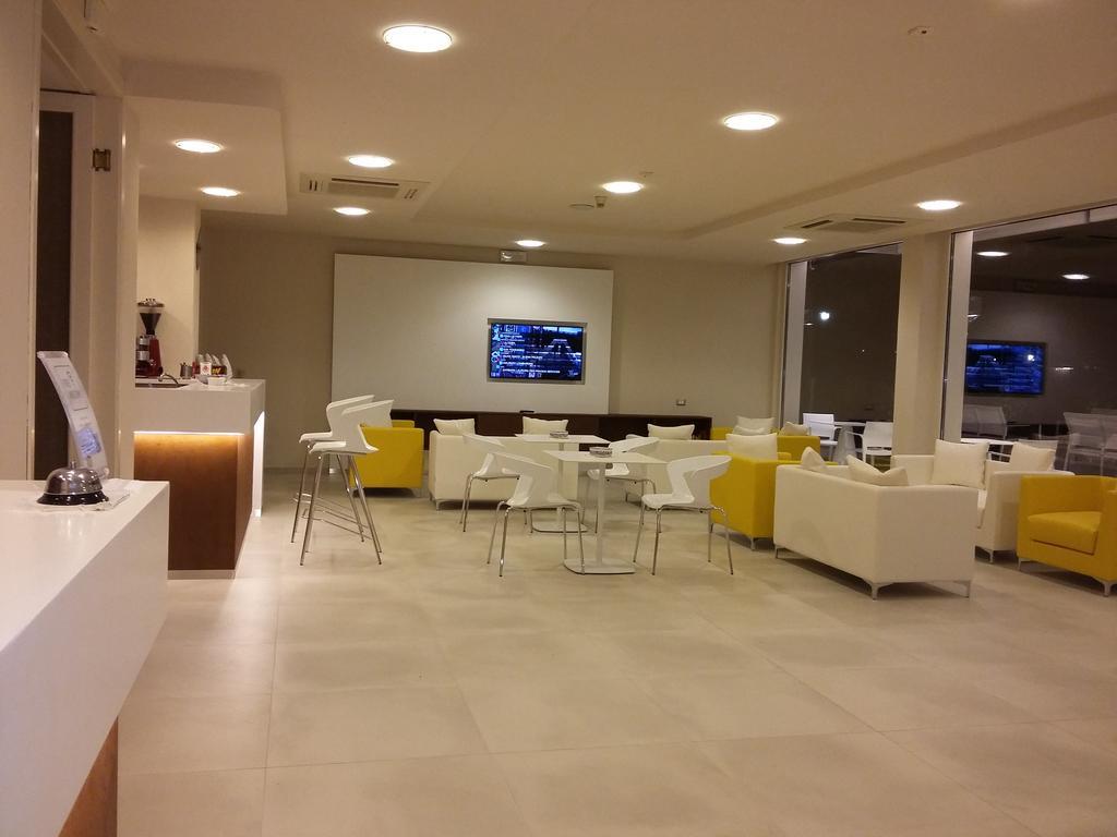 Hotel Condor Milano Marittima Buitenkant foto