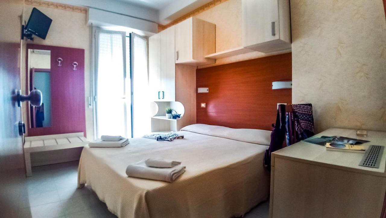 Hotel Condor Milano Marittima Buitenkant foto